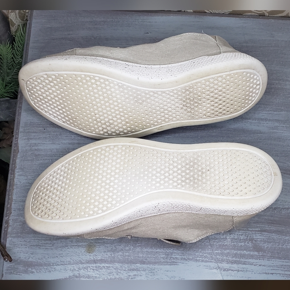BOBS from Skechers Tan canvas loafers women's size 9 (sa211) - Picture 12 of 12